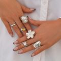 New 2026 6Pcs/Set Vintage Flower Metal Rings Baroque Imitation Pearl Ring Female Niche Exaggerated Open Ring Fashion Jewelry Rings. 