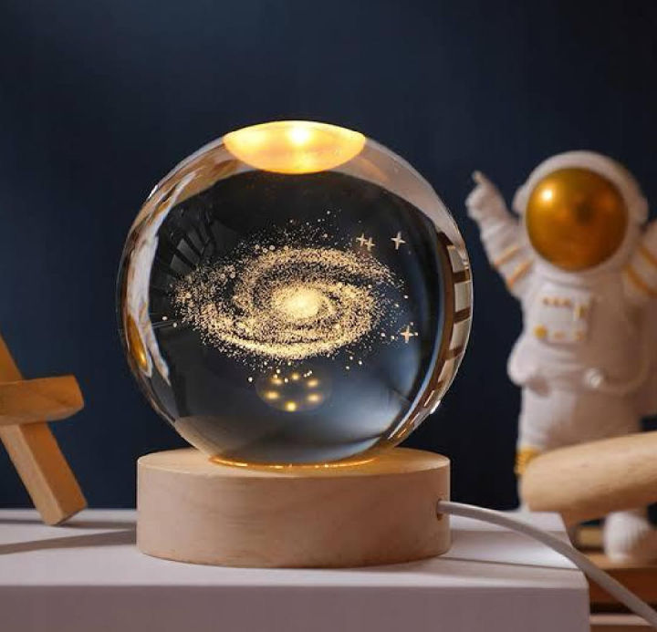 3D%20Moon%20Crystal%20Ball%20Table%20Lamp%20%E2%80%93%20Soft%20LED%20Night%20Light%20-%20Image%205