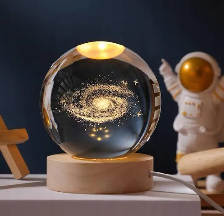 3D%20Moon%20Crystal%20Ball%20Table%20Lamp%20%E2%80%93%20Soft%20LED%20Night%20Light%20-%20Image%205