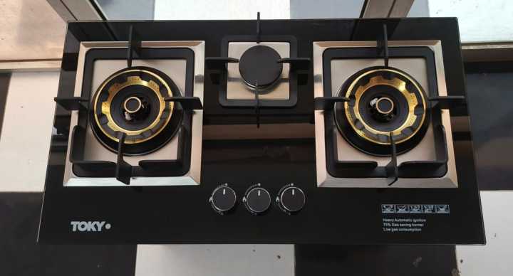 TOKYO%20TK-7G%20Elite%20Brass%20Burner%20Gas%20Hob%20with%20Tempered%20Glass%20&%20Heavy-Duty%20Square%20Shape%20Die-Cast%20Iron%20Grill%20(NG/LPG)%20%E2%80%93%20Auto%20Ignition%20&%201%20Year%20Warranty%20-%20Image%208