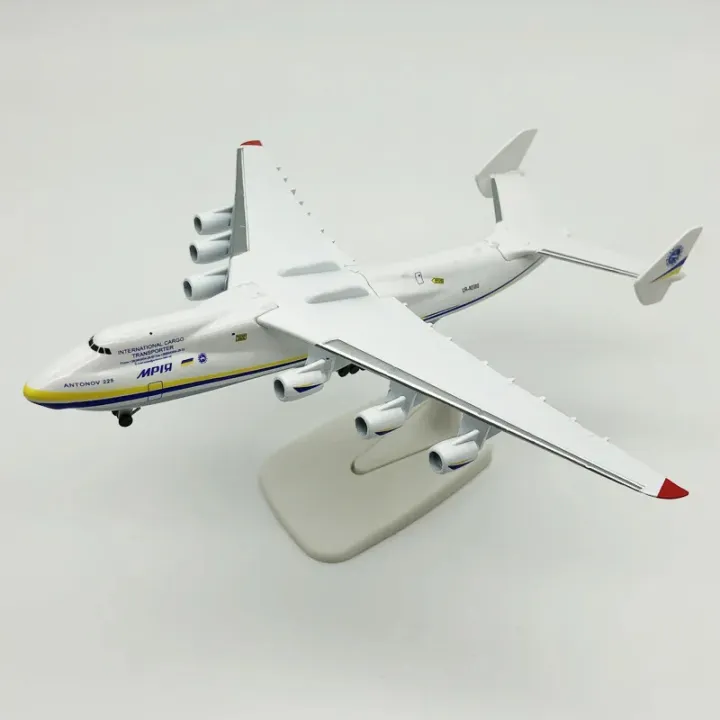 Antonov%20AN-225%20Model%20Airplane%20-%20JASON%20TUTU%2020CM%20Diecast%20Metal%20Aircraft%20%7C%20Strategic%20Transport%20Collectible%20Plane"%20-%20Image%203