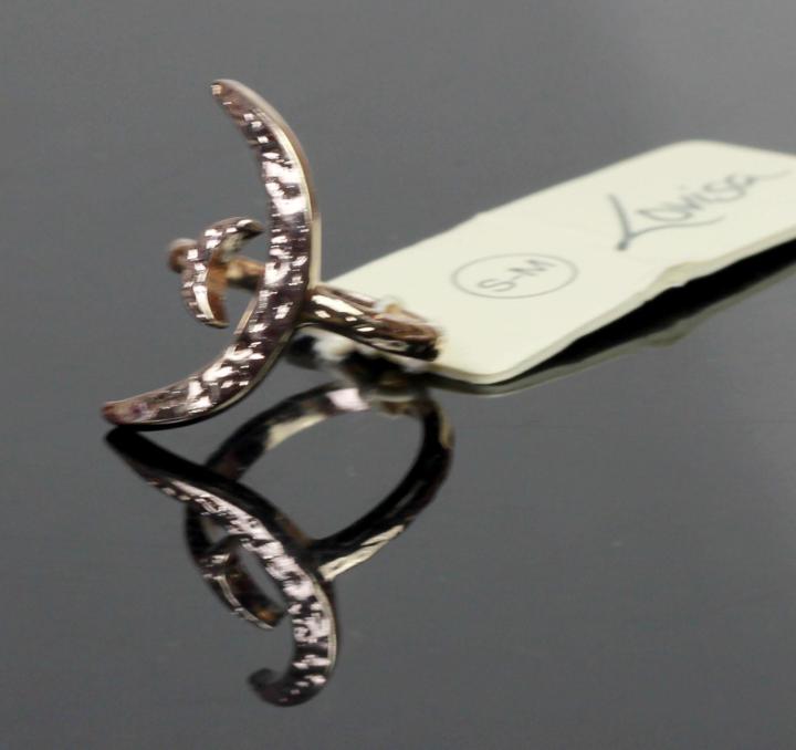 High%20Quality%20Lovisa%20Gold%20Plated%20Crescent%20Moon%20Open%20Ring%20Fashion%20Jewellery%20-%20Image%203