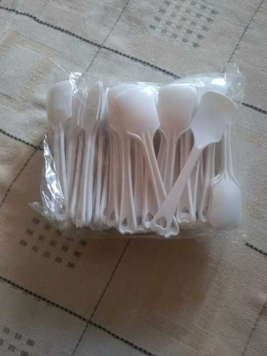 100PCS%20Mini%20Plastic%20Spoons%20Disposable%20Flatware%20Spoons%20For%20Dessert%20Appetizer%20ice%20cream%20-%20Image%202