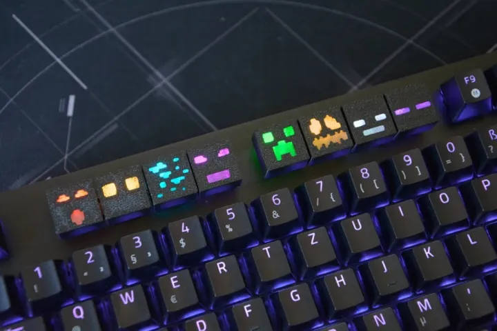 Minecraft%20Keycaps%20Set%20%7C%20Multiple%20Styles%20Gaming%20Keycaps%20%7C%20Creeper%20&%20Character%20Keyboard%20Keys%20for%20Mechanical%20Keyboard%20-%20Image%202