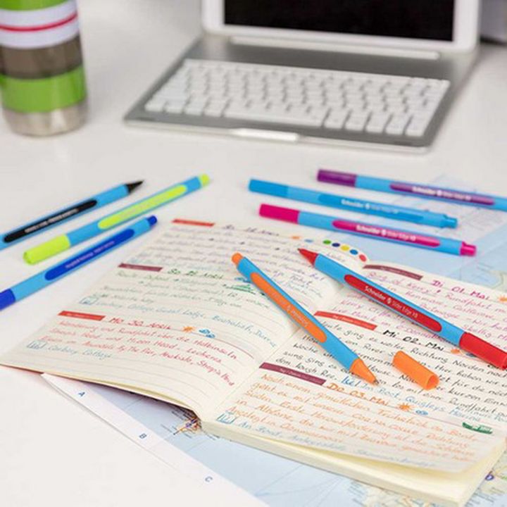 Schneider%20Slider%20Edge%20Ballpoint%20Pen%20-%20Line%20width%20Extra%20Broad%20(XB)%20-%20Rubberised%20three-sided%20body%20for%20relaxed%20writing%20-%20Viscoglide%C2%AE%20technology%20for%20extraordinarily%20smooth%20and%20gliding%20writing%20-%20Ideally%20suited%20to%20drawing%20and%20painting%20projects%20-%20Image%205