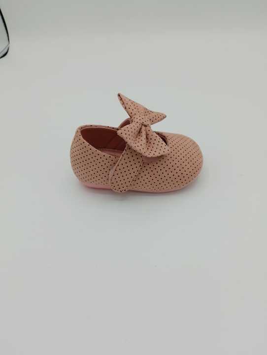 Baby%20Girl%20Polka%20Dot%20Soft%20Sole%20Shoes%20with%20Bow%20%7C%20Anti-Slip%20Prewalker%20Shoes%20for%20Infants%20&%20Toddlers%20-%20Image%202