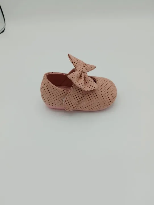 Baby%20Girl%20Polka%20Dot%20Soft%20Sole%20Shoes%20with%20Bow%20%7C%20Anti-Slip%20Prewalker%20Shoes%20for%20Infants%20&%20Toddlers%20-%20Image%202