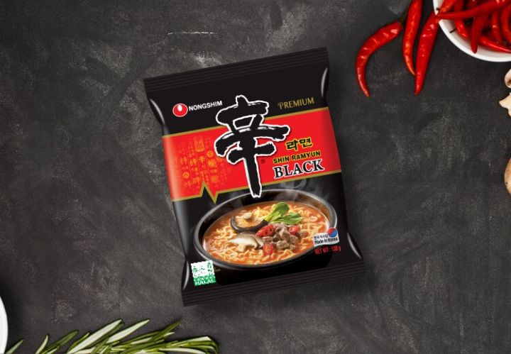 NONGSHIM%20SHIN%20RAMYUN%20BLACK%20PREMIUM%20NOODLES%20-%20Image%202