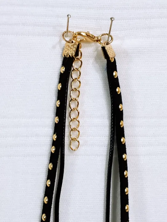 Fancy%20Black%20Leather%20String%20Layered%20Choker%20with%20Aesthetic%20Pendant%20-%20Image%207