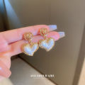 ES S Needle Mid-Ancient Pleated Flower Pearl Hearth-Shaped Earrings Retro Elegant High-Grade Ear Studs Niche Earrings Popular On Web Women. 