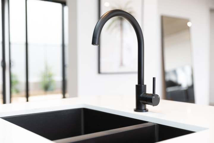 kitchen%20sink%20faucet,%20mixer%20tap,304%20SS%20tap,%20kitchen%20sink%20mixer,%20kitchen%20sink%20tap%20-%20Image%208