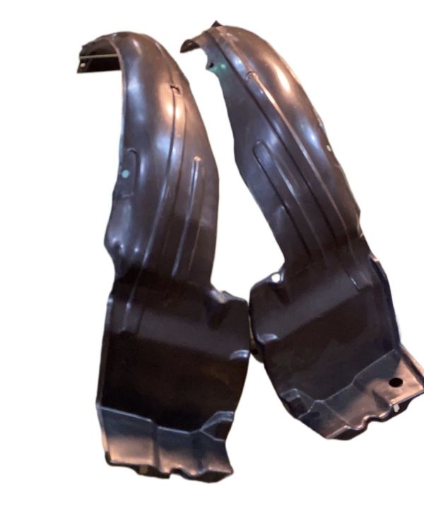 FENDER%20SHIELD%20SUZUKI%20CULTUS%20IMPORTED%20WITH%20FITTING%20CLIPS%20-%20Image%202