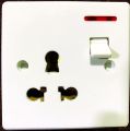 3 pin power plug. 