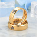 Bague De Mariage En Or His Queen Her King Printed Engravable Couple Rings Titanium Steel Crown Rings for Women and Men. 