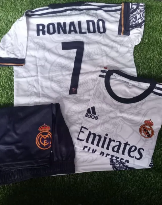 Real%20Madrid%20Special%20Dragon%20Edition%20Football%20Jersey%20Shirt%20and%20Short%20-%205-12%20years%20-%20Image%203
