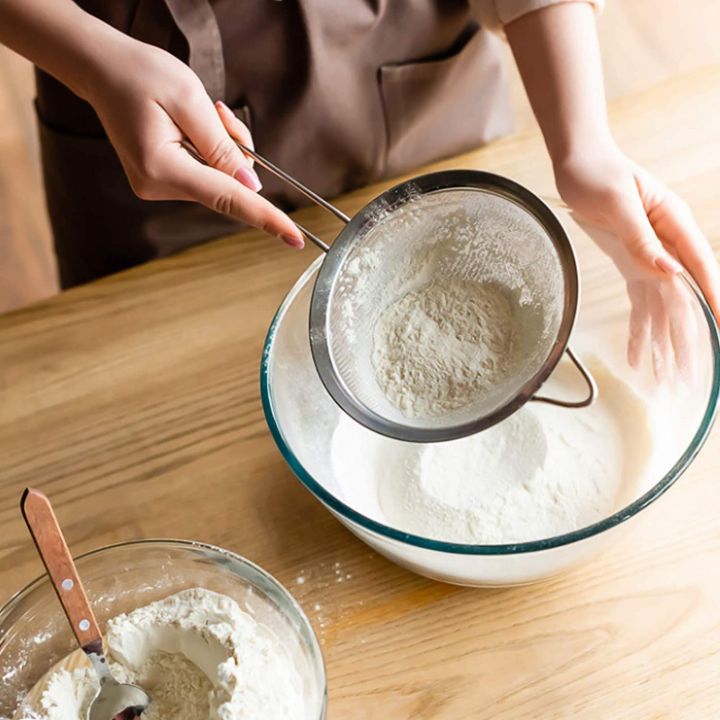 Fine%20Mesh%20Strainer%20Sifter%20Stainless%20Steel%20with%20Long%20Handle%20Medium%20and%20Large%20Size%20for%20Kitchen%20Rice%20Juice%20Food%20Flour%20Baking%20-%20Image%204