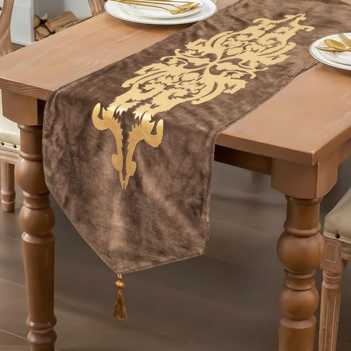 Luxury%20Laser%20Cut%20Velvet%20Table%20Mat%203%20PCs%20Set%20By%20Luxe%20Dream%20-%20Image%203