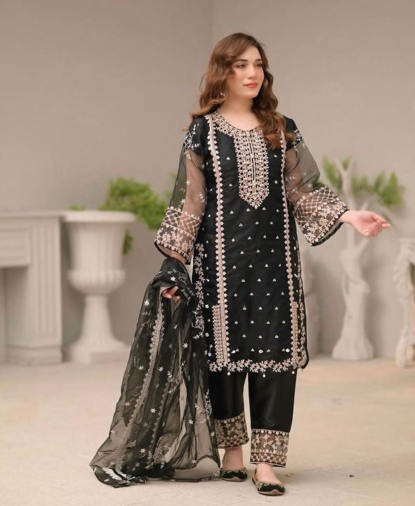 Zarkan Embroidered Beige Organza Pant Style Suit