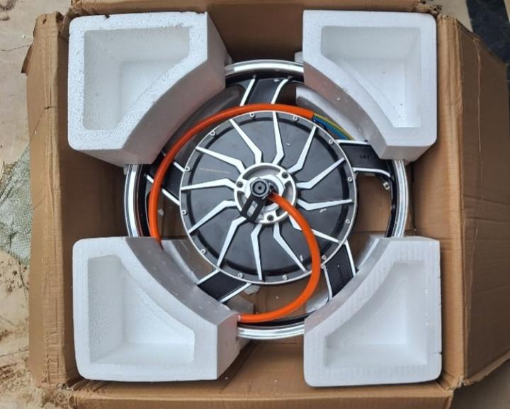 2500W%2072V%2017%E2%80%9D%20Alloy%20Rim%20BLDC%20Electric%20Bike%20Motor%20with%20Disc%20Brake%20System%20-%20Image%208