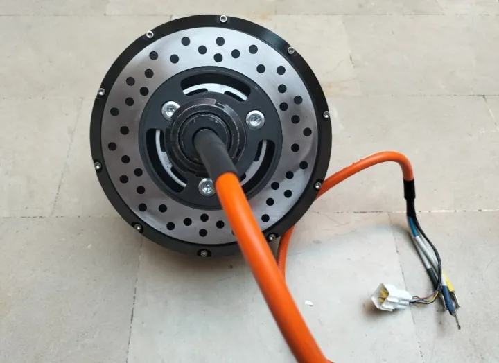 YM%20Motor%202500W%20Electric%20Car%20Hub%20Motor%20Controller%20Throttle%20Set%20Single%20Shaft%20in%20Wheel%20Motor%20-%20Image%206