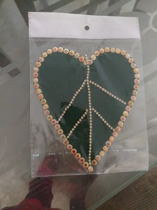1pcs%20Green%20Pan%20Patta%20for%20Mayon%20Mehndi%20%20Rasam%20bridal%20Groom%20%20Mayoon%20Rasm%20e%20Hina%20Leaf%20for%20Girl%20Boy%20Women%20Men%20%20Mayoon%20Beautiful%20soft%20Velvet%20Paan%20patta%20-%20Image%205