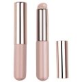 The mini silicone lip brush is a single makeup brush for carrying a nail cover, a finger brush, a lipstick, a smudge brush, and a lip moisturizer. 