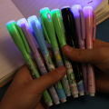 Mysteriously Disappearing Cute Invisible Marker Gel Pen Led UV Lamp Invisible Ballpoint Pen Double Head With Small Light 1Set. 
