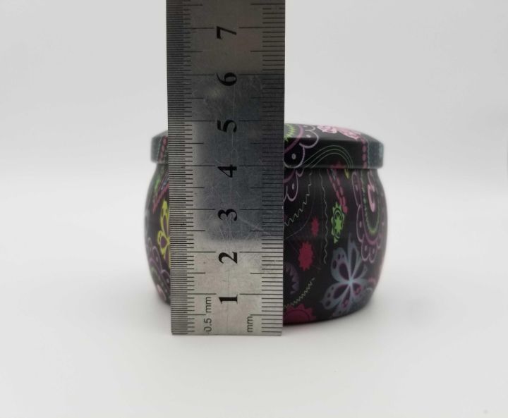 Beautiful%20Color%20Combination%20Tin%20Box%20-%20Gift%20Box%20-%20Showpiece%20-%20Round%20Tin%20Box%20-%20Image%204