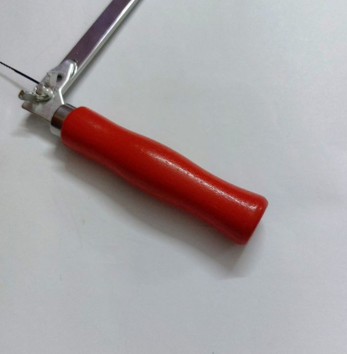 Deep%20Throat%20Fret%20Saw%20With%20Wooden%20Handle,%202%20Sizes%20Available,%20Also%20Available%2012%20Spare%20Blades.%20-%20Image%203