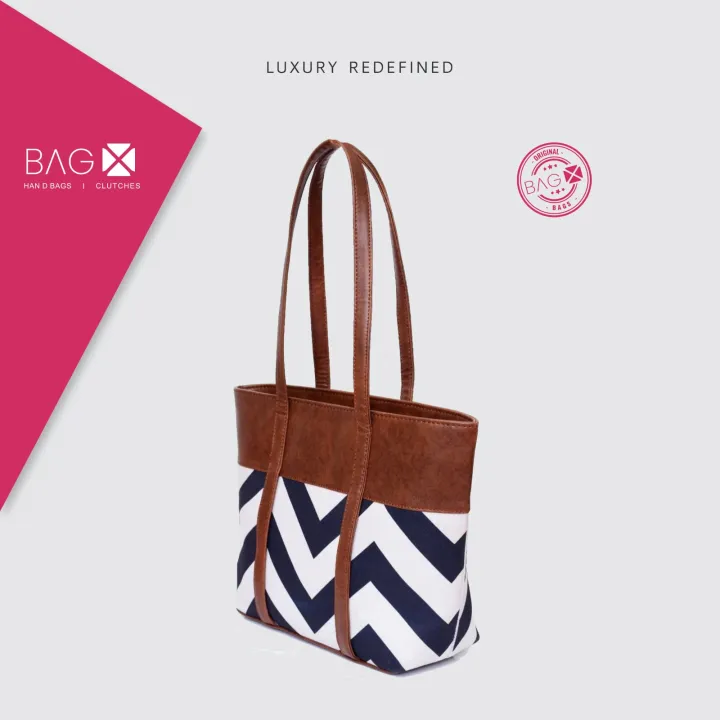 Bag%20X%20Women's%20Outline%20Signature%20pattern%20Zip%20Tote%20,%20Tote%20Bags%20for%20girls%20,%20bags%20for%20girls%20,%20Bags%20for%20women,%20made%20with%C2%A0%20Canvas%20&%20Leather%20for%20Woman%20-%20Perfect%20for%20school%20,%20collage%20and%20office%20going%20girls%20-%20-%20Image%208