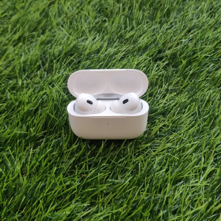 Wireless%20Air%20Pods%20Best%20Sound%20Quality%20And%20Premium%20Packing%20%20with%20case%20-%20Image%208