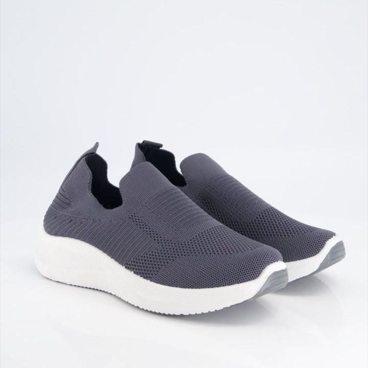 Black%20Camel%20Sneakers%20for%20Men%20All%20Season%20Knit%20Mesh%20Comfortable%20Sporty%20Fashionable%20Daily%20Wear%20Shoes,%20Available%20in%20Black,%20Blue%20&%20Grey%20Color%20-%20Image%205