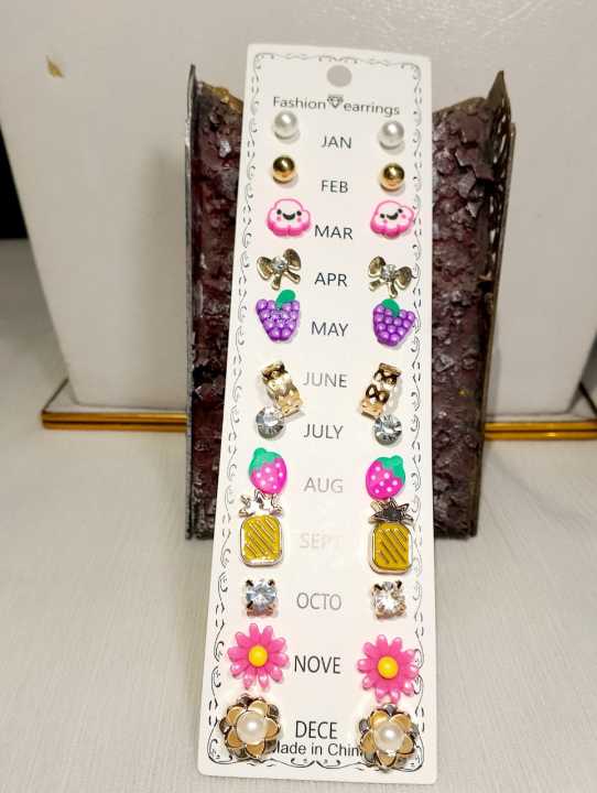 12%20Pairs%20Fashion%20Stud%20Earrings%20Set%20Card%20for%20Girls%20%E2%80%93%20Cute%20Designs%20for%20Little%20and%20Young%20Girls%20-%20Image%206