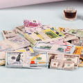 10 undle 1/6 atrue olls oney orean Won ollars Euro anktes odel o For arbie lyth jd O11 ollhouse Accessorie. 