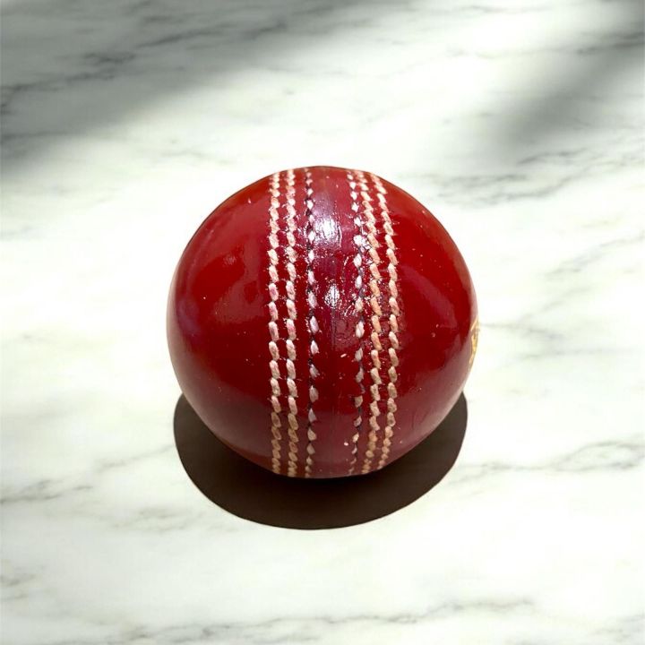 Cricket%20Weight%20Ball%20(500%20Garam)%20Heavy%20Weighted%20Ball%20-%20Image%204
