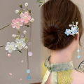 Vintage Chinese Flower Fringe Hair Sticks Fashionable Female Metal Hairpin Hair Stick Hairwear Hair Ornament Jewelry Accessories Encounter. 