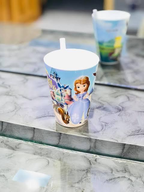 Beautiful%20built%20in%20plastic%20straw%20attached%20glass%20/%20juice%20glass%20with%20straw%20glass%20for%20kids%20-%20Image%203