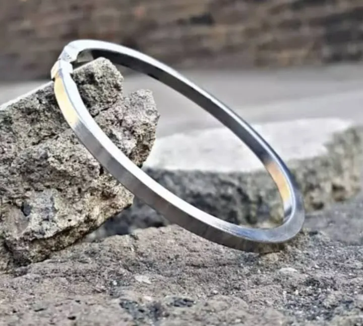 Trendy%20steel%20bangle%20open%20kara%20wrist%20bracelet%20-%20Image%203