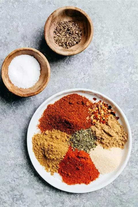 EL%20The%20Cook%20Peri%20Peri%20Powder%20Seasoning%20%7C%20Hot%20Piri%20Piri%20Masala%20Mix%20with%20Smoked%20Paprika,%20Spices%20&%20Herbs%20%7C%20Add%20to%20Popcorn,%20French%20fries,%20Pasta,%20Noodles,%20Chips,%20Chicken%20%7C%20100%25%20Natural%20&%20Vegetarian%20%7C%2050g%20-%20Image%206