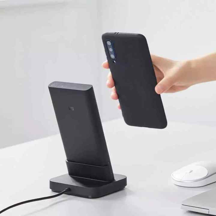 Xiaomi%20Mi%20Wireless%20Power%20Bank%2030W%20Vertical%20Base%20Automatic%20Induction%20Wireless%20Charger%20Wired%20Wireless%2030W%20MAX%20Output%20-%20Image%204
