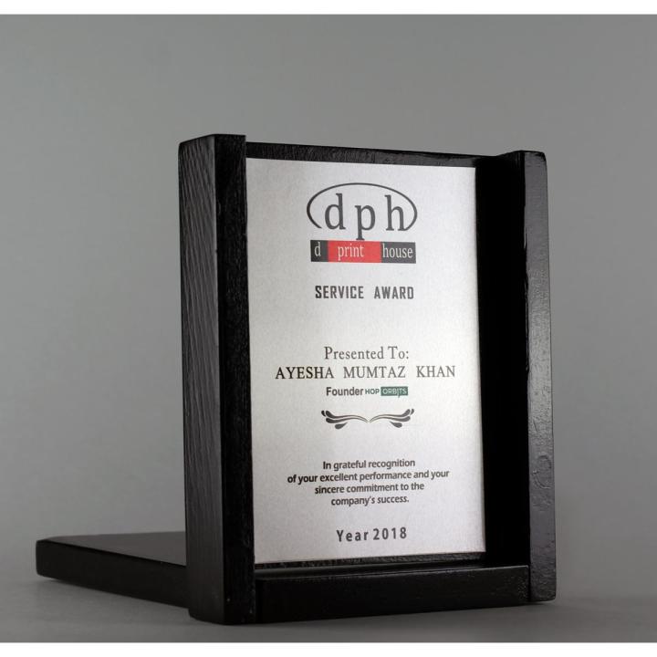 Customized souvenir trophy award corporate memory gift, teacher award, employee best performance award, chief guest award souvenirs in Pakistan