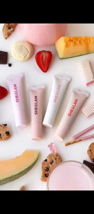 Sheglam%20Lip%20Gloss%20%7C%20High%20Shine%20Lip%20Gloss%20for%20Girls%20%7C%20Long%20Lasting%20&%20Non-Sticky%20%7C%20Sheglam%20products%20-%20Image%203