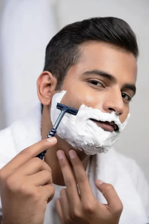 Treet%20Trim-II%20XL%20Twin%20Blade%20Disposable%20Razor%20-%20Image%204