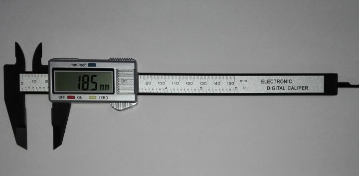 Digital%20Vernier%20Caliper%20Scale%20Size%2015cm%20/%206%20inches%20-%20Image%203
