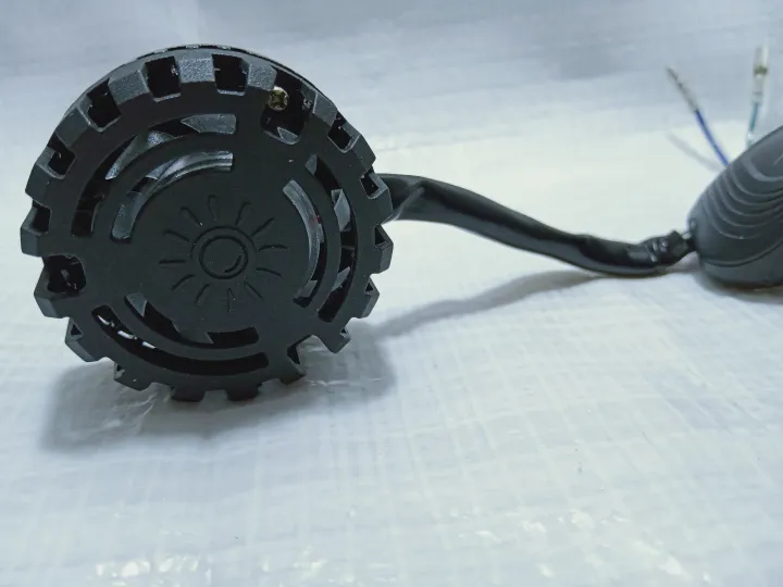 LED%20LAMP%20M6%20FLASH%20WHITE%20LIGHT%20UNIVERAL%20FOR%20ALL%20MOTORBIKES%20-%20Image%205