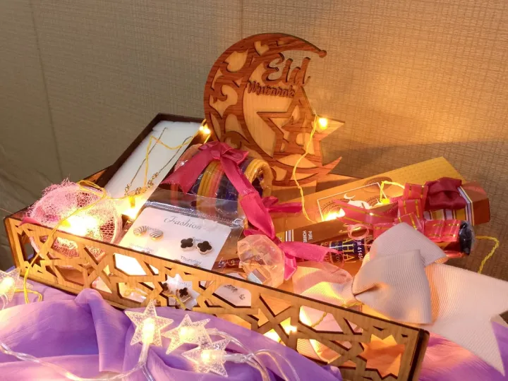 Lifestyle%20Glory%20Brand%20Eid%20mubarak%20tray,%20chocolate%20basket,chocolate%20tray,candy%20tray,Wooden%20Serving%20Tray%20Basket,%20Eid%20Serving%20Tray,%20Eid%20Gift,%20Festival%20Gift,%20Eidi%20mubarak%20Basket%20I%20Decorating%20Items%20For%20Eid%20I%20Eid%20Decoration%20I%20Eid%20Tray%20I%20Eid%20Decoration%20Items%20-%20Image%203