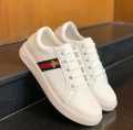 White Sneakers for men's || stylish and tranding sneakers for boys. 