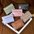 Billetera Sólida Para Mujer Con Decoración De Remaches Nuevos Para Mujeres, Con Textura Y Espacio Para Tarjetas De Crédito. 