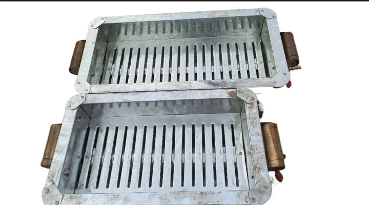 Bar%20BQ%20Grill%2018"%20inch%201.5%20Feet%20Stainless%20Steel%20polish%20Barbecue%20Grill%20portable%20Bar%20B%20Q%20Angethi%20Angethe%20Burner%20Bar%20B%20que%20Grill%20Hand%20EID%20UL%20ADHA%20stand%20pan%20Tandoori%20Seekh%20Kabab%20Handle%20Coal%20%D8%A8%D8%A7%D8%B1%20%D8%A8%DB%8C%20%DA%A9%DB%8C%D9%88%20%DA%AF%D8%B1%D9%84%20BBQ%20Grill%20-%20Image%205