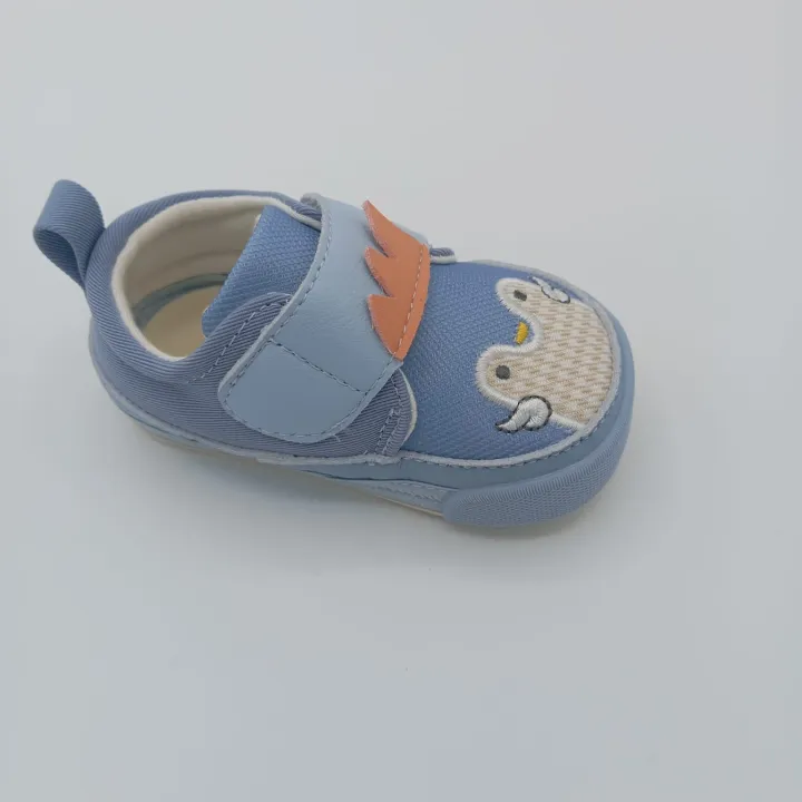 Baby%20Soft%20Pre-Walker%20Shoes%20%E2%80%93%20Cute%20Bird%20Design,%20Anti-Slip,%20Comfortable%20Velcro%20Closure%20-%20Image%203